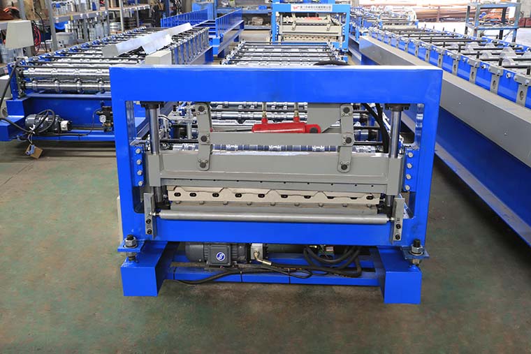 Roof Panel Roll Forming Machine