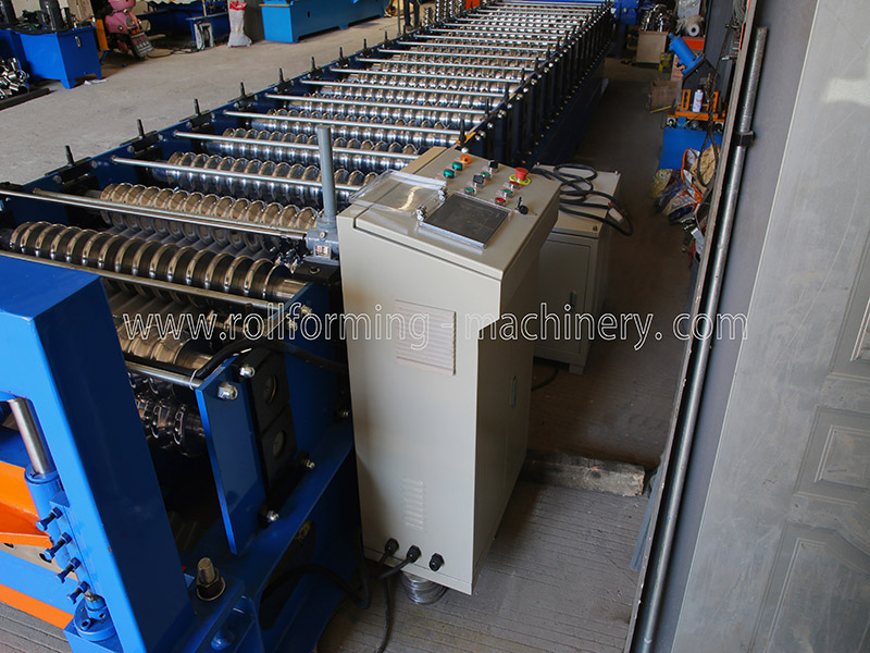 Corrugated Panel Roll Forming Machine