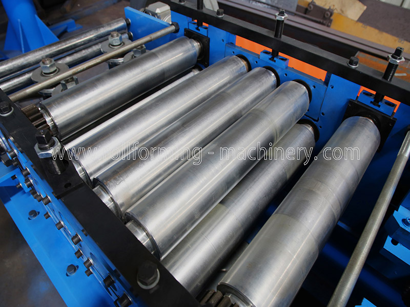 Auto Change Type Shelf Box Beam Roll Forming Machine